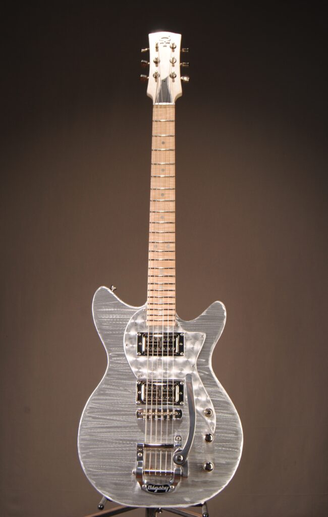 Mercury Lab Guitars Mercury Ultra with silver shimmer finish