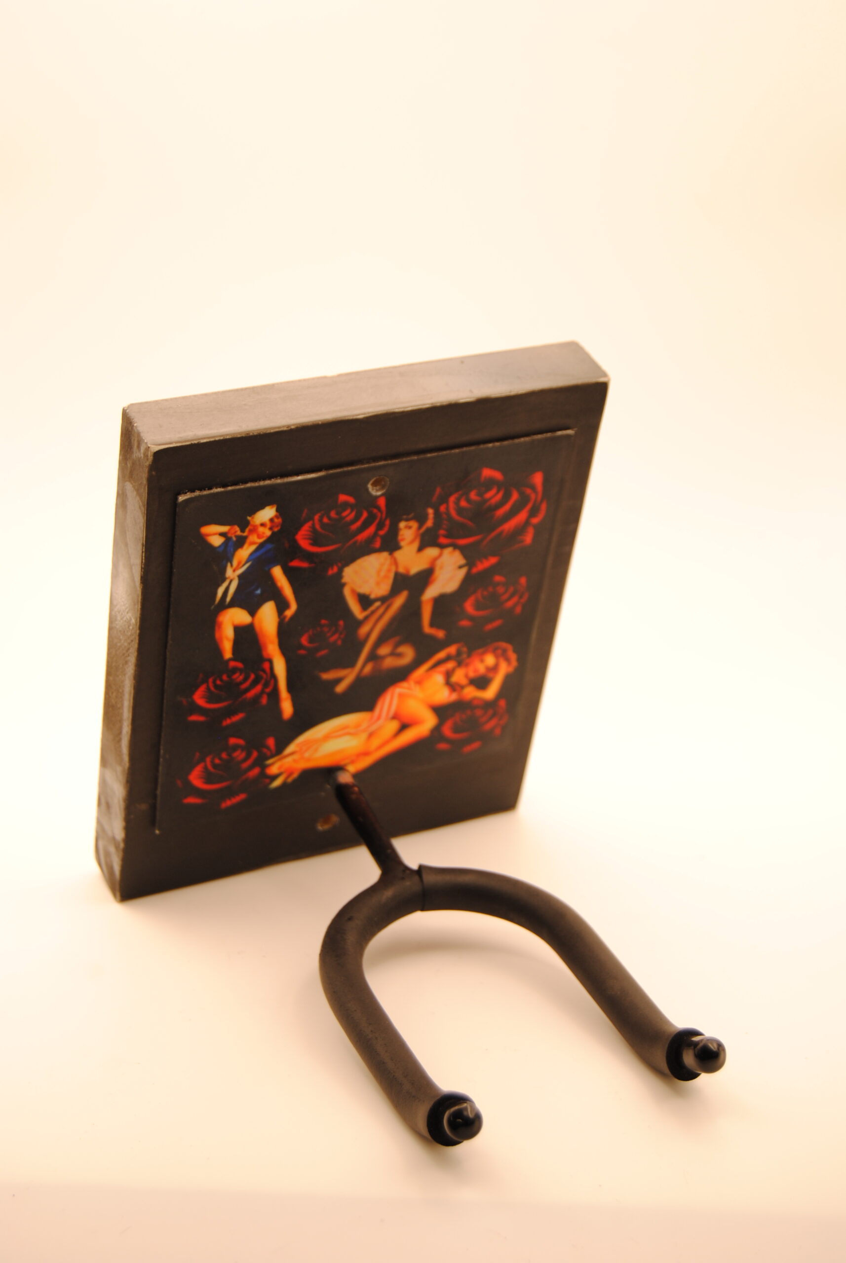 Pinup Girls with roses Custom Guitar Wall Hook - Image 3