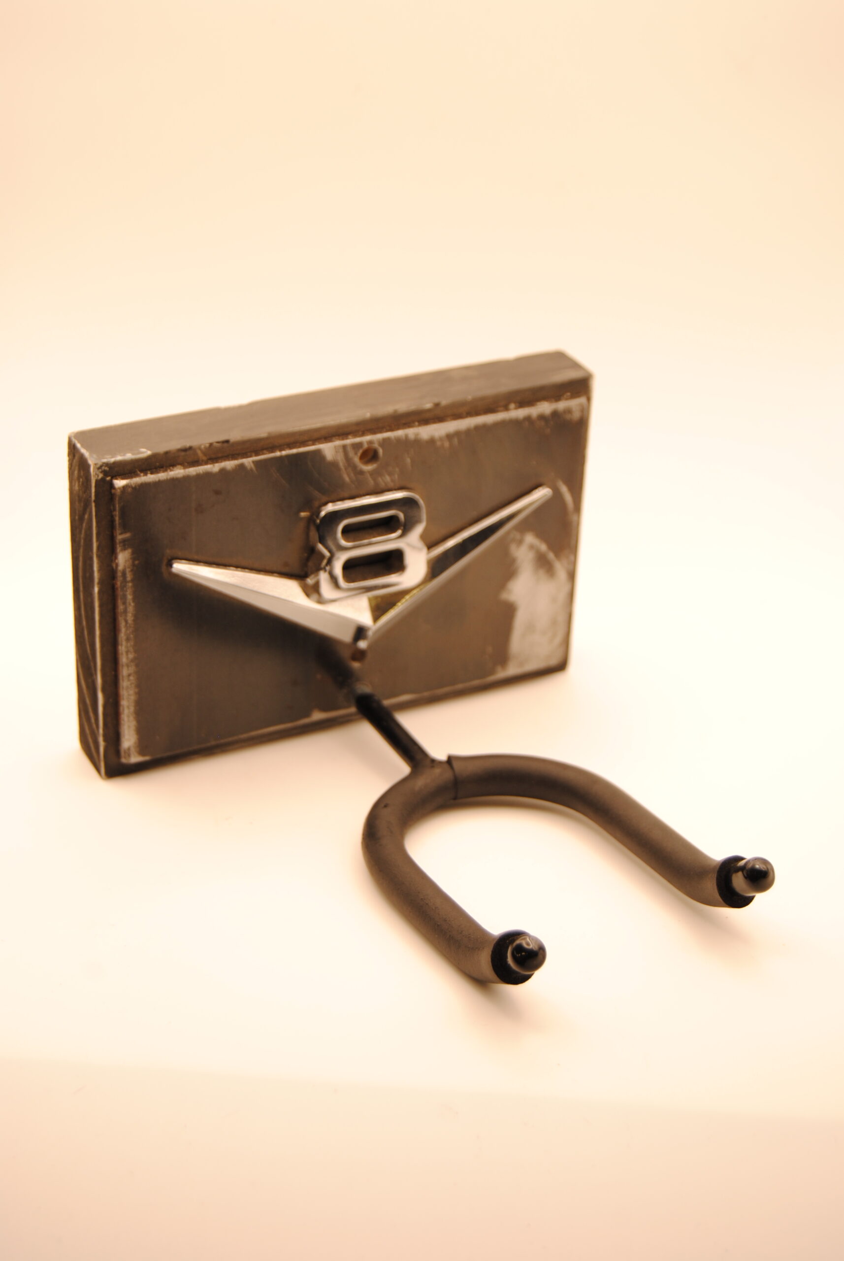 V8 Custom Decorative Guitar Wall Hook - Image 2
