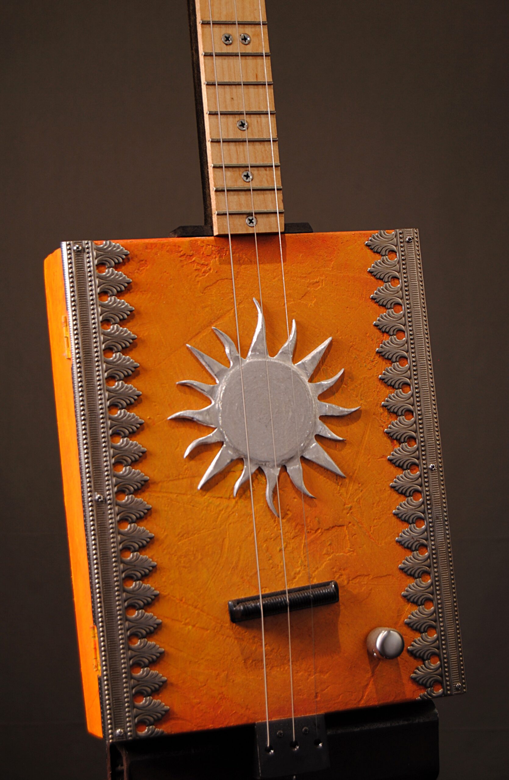Sun Cigar Box Guitar Close